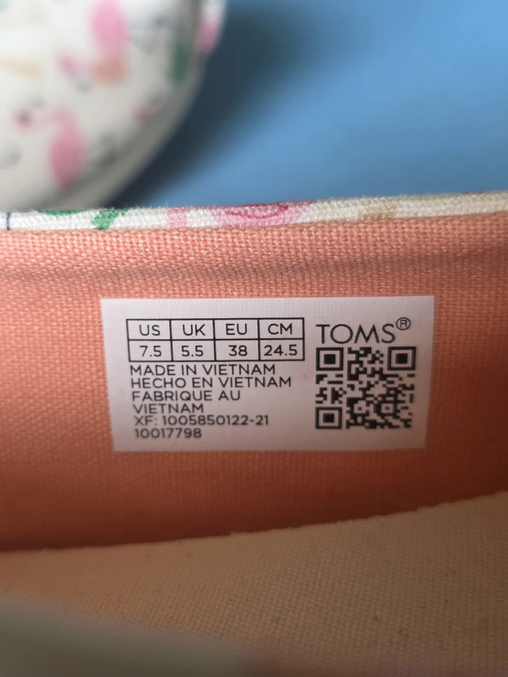 TOMS Flamingo Palm Tree Canvas Slip‑Ons Women’s 7.5 Tropical Summer